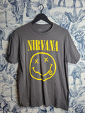 T-shirt Nirvana Gris Logo Smiley Jaune Rock Grunge Vintage Taille M