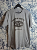 T-shirt homme Gildan gris imprimé Baldwin Wallace L