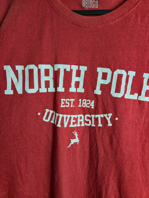 T-shirt Brisco Brands North Pole University Rouge Taille L
