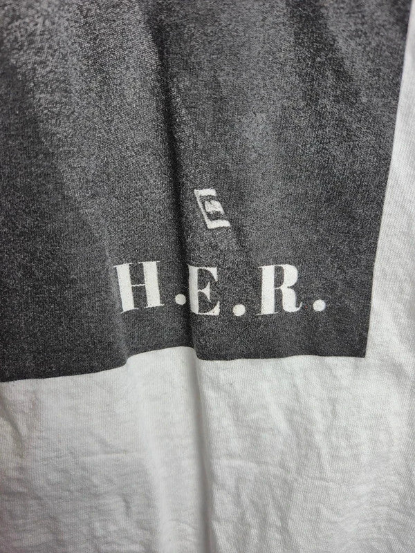 T-shirt H.e.r. blanc imprimé portrait style vintage rap tee M